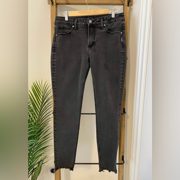 Silver Jeans Denim - Silver Jeans Women's Charcoal Cropped Denim-FREE With Purchase! 🥳🎉🛍️